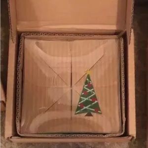 Pampered Chef NIB Square Glass Christmas Tree 4 Appetizer Plates.
